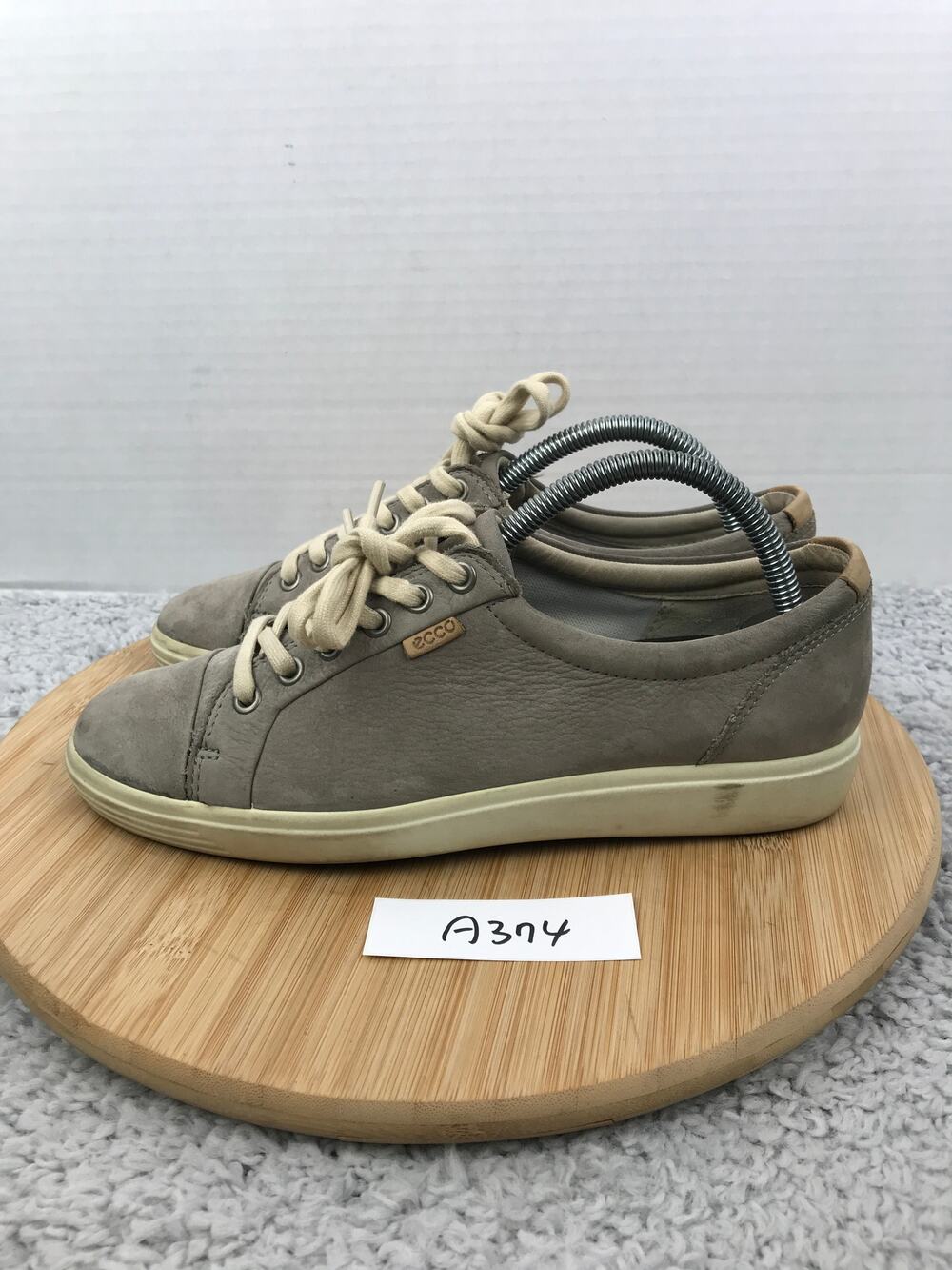 Ecco Womens 40 Soft 7 Gray Leather Low Top Casual Fashion Lace Up Daily Sneaker